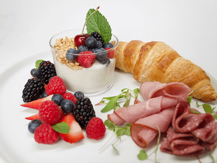 Wine & Dine breakfast plate